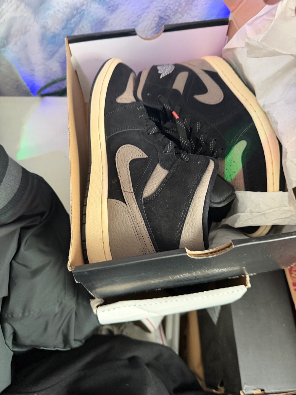 Air jordan 1 mid se size 10